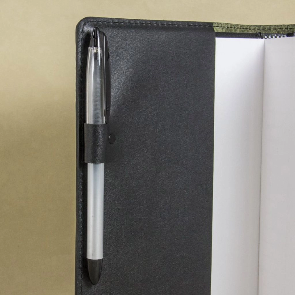 HAPPY EXTRA, Creekbed Maple Sketchbook