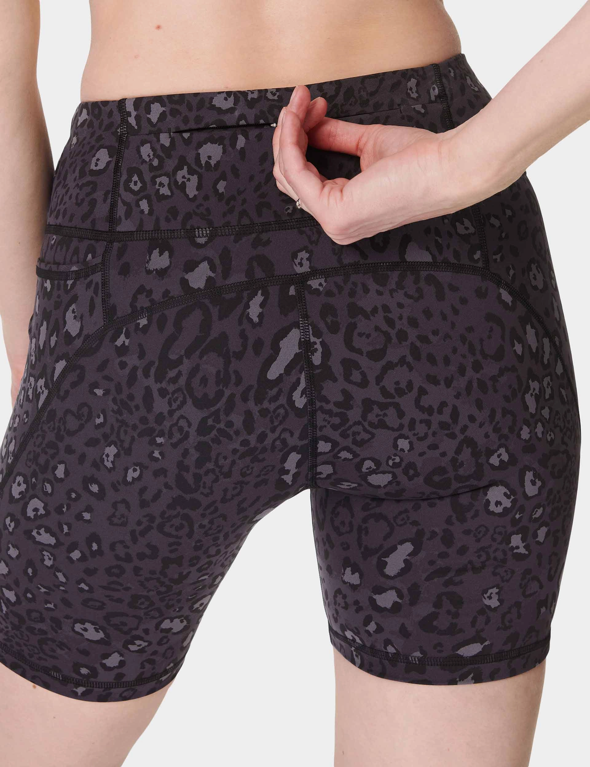 Power 6" Cycling Shorts - Black Luxe Leopard