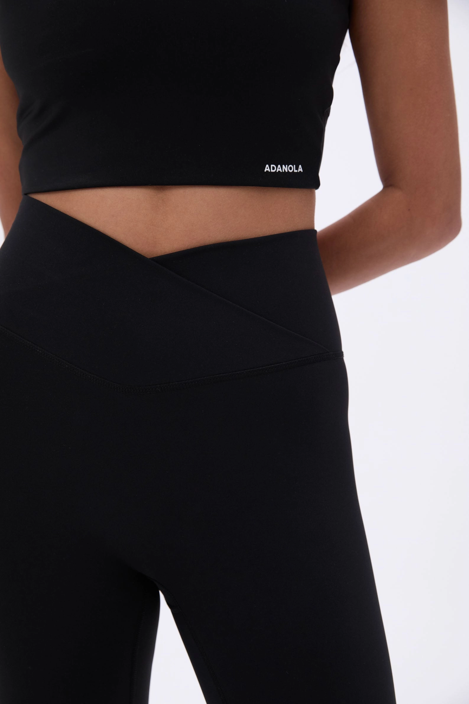 Ultimate Open Back Bra - Black